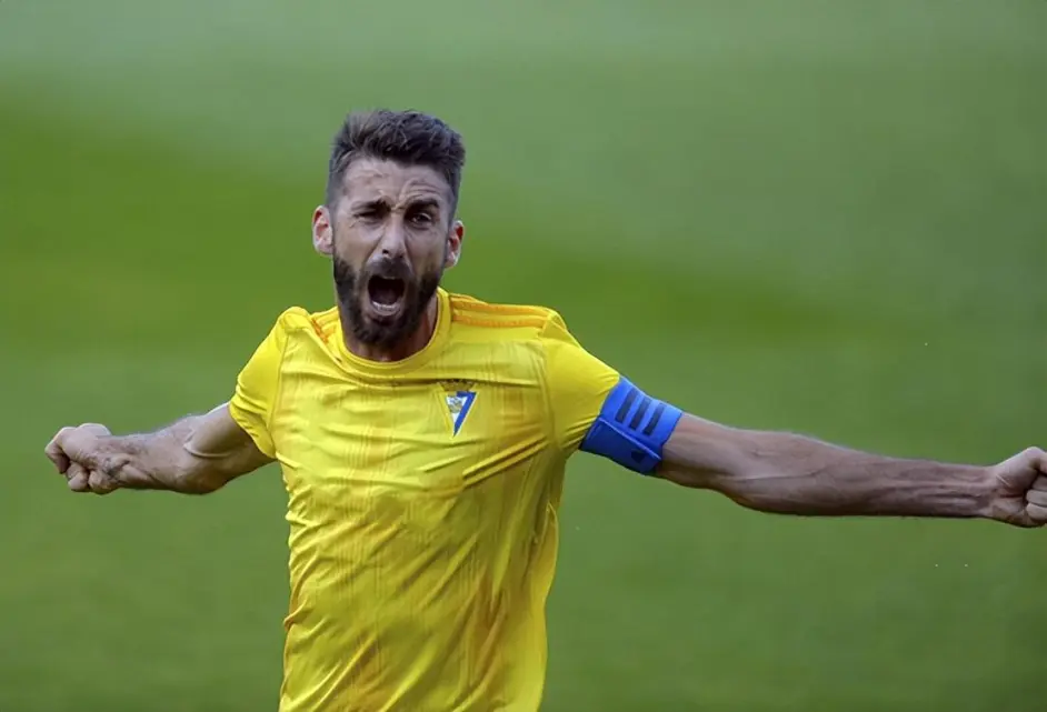 九游官网-毕尔巴鄂竞技训练开放日；冲刺阶段更衣室发声引欢呼；NBA常规赛在即；赛程密集仍需轮换的简单介绍